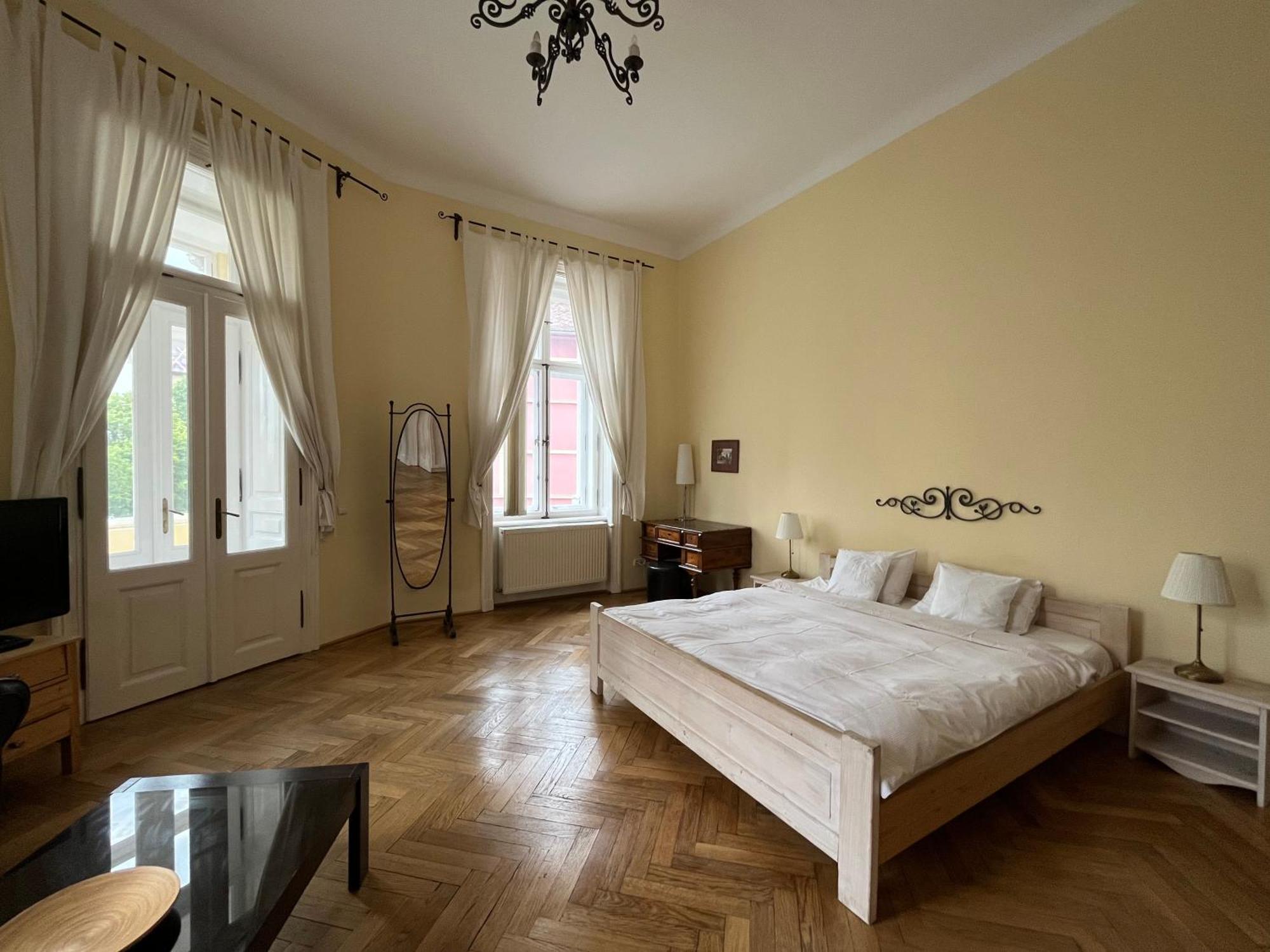 Main Square Apartment Sibiu Exterior foto